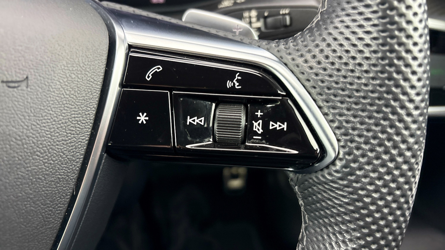 Used Audi A6 Saloon 2023 for sale - 77639424: Photo 25