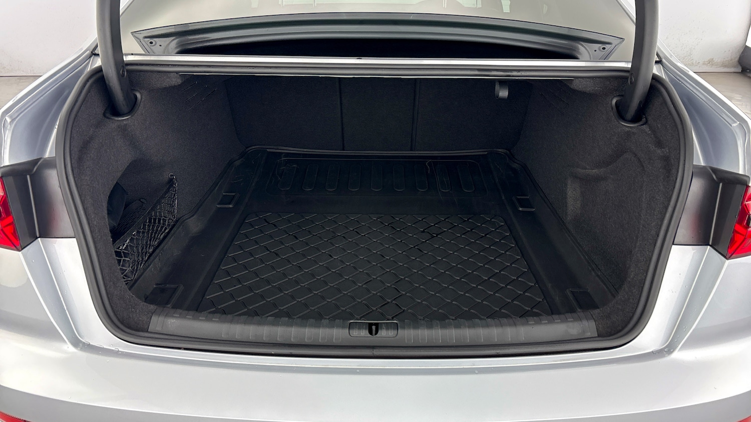 Used Audi A6 Saloon 2023 for sale - 77639424: Photo 33