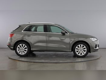 Used Audi Q3 2022 for sale - 77088229: Photo
