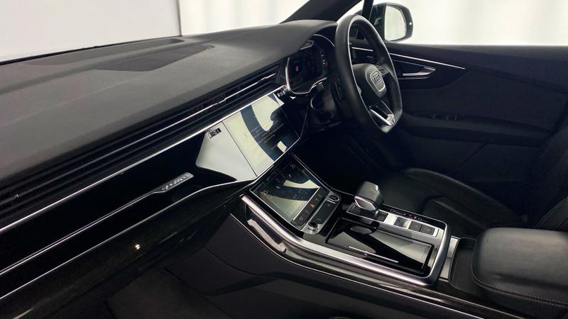 Used Audi Q7 2022 for sale - 76895455: Photo 2