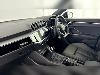 Used Audi Q3 2024 for sale - 78571751: Photo