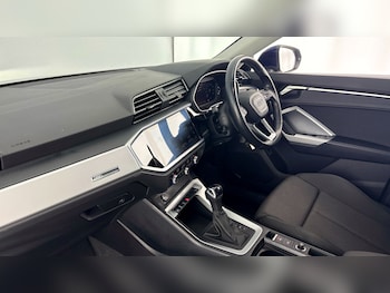 Used Audi Q3 2022 for sale - 79302301: Photo