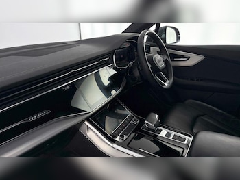 Used Audi Q7 2023 for sale - 76664810: Photo