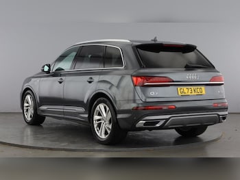 Used Audi Q7 2023 for sale - 76664810: Photo