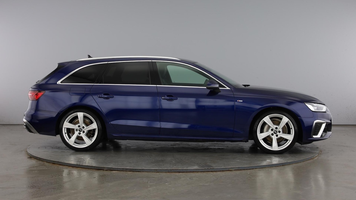 Used Audi A4 2023 for sale - 77678943: Photo 4