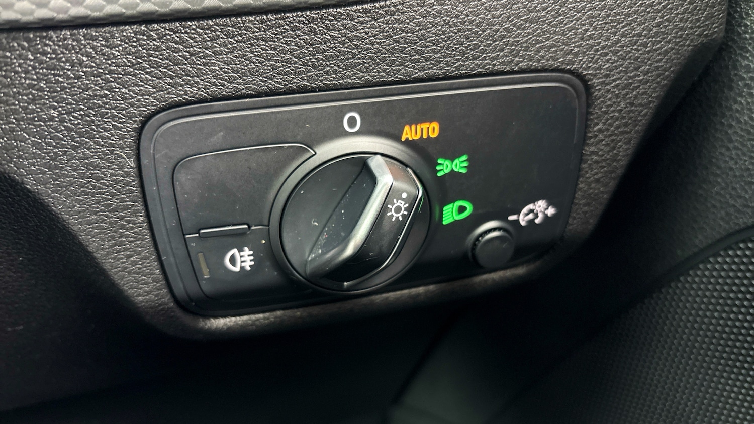 Used Audi Q2 2023 for sale - 77938301: Photo 23