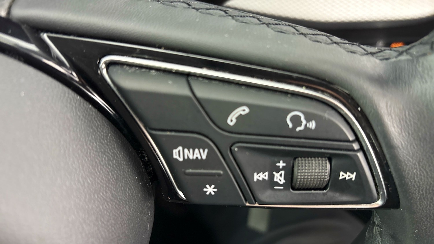 Used Audi Q2 2023 for sale - 77938301: Photo 24