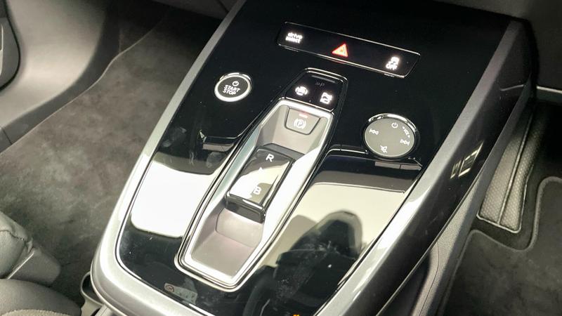 Used Audi Q4 e-tron 2025 for sale - 76494661: Photo 7