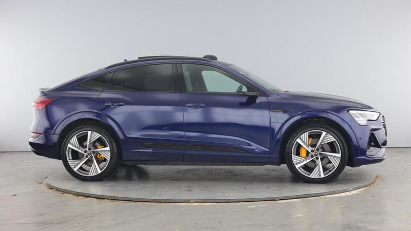 Used Audi e-tron 2022 for sale - 75935159: Photo 4