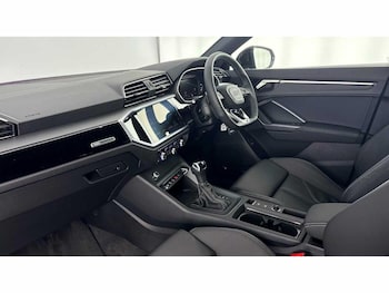 Used Audi Q3 2025 for sale - 77735981: Photo