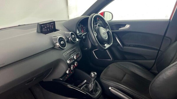 Used Audi A1 for sale - 75673644: Photo 2