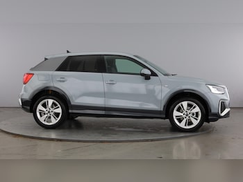 Used Audi Q2 undefined for sale - 78290032: Photo