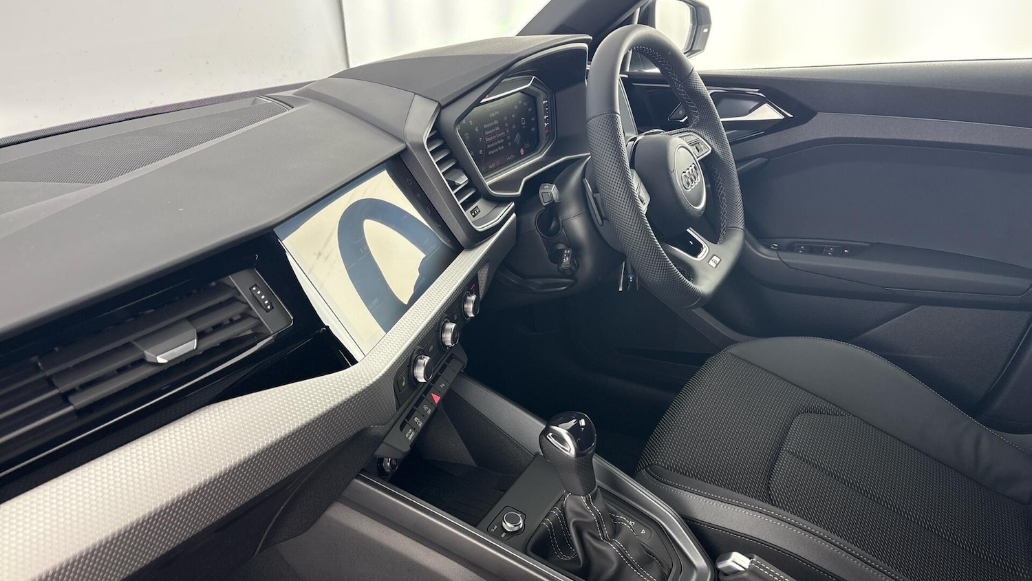 Used Audi A1 for sale - 77603058: Photo 2