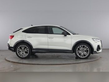Used Audi Q3 2024 for sale - 75084363: Photo