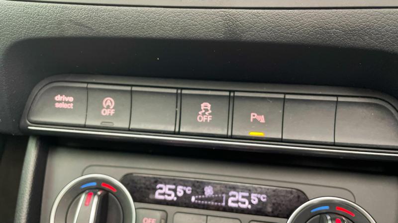 Used Audi Q3 2018 for sale - 76436317: Photo 17