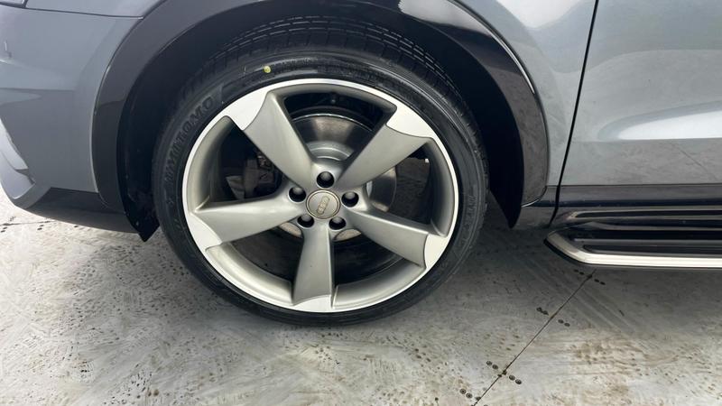 Used Audi Q3 2018 for sale - 76436317: Photo 45