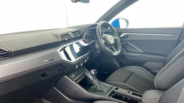 Used Audi Q3 2022 for sale - 75118315: Photo 2