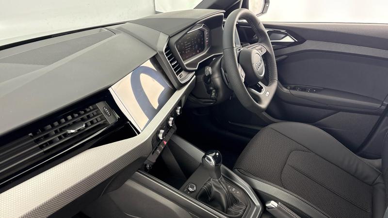 Used Audi A1 for sale - 77447564: Photo 2