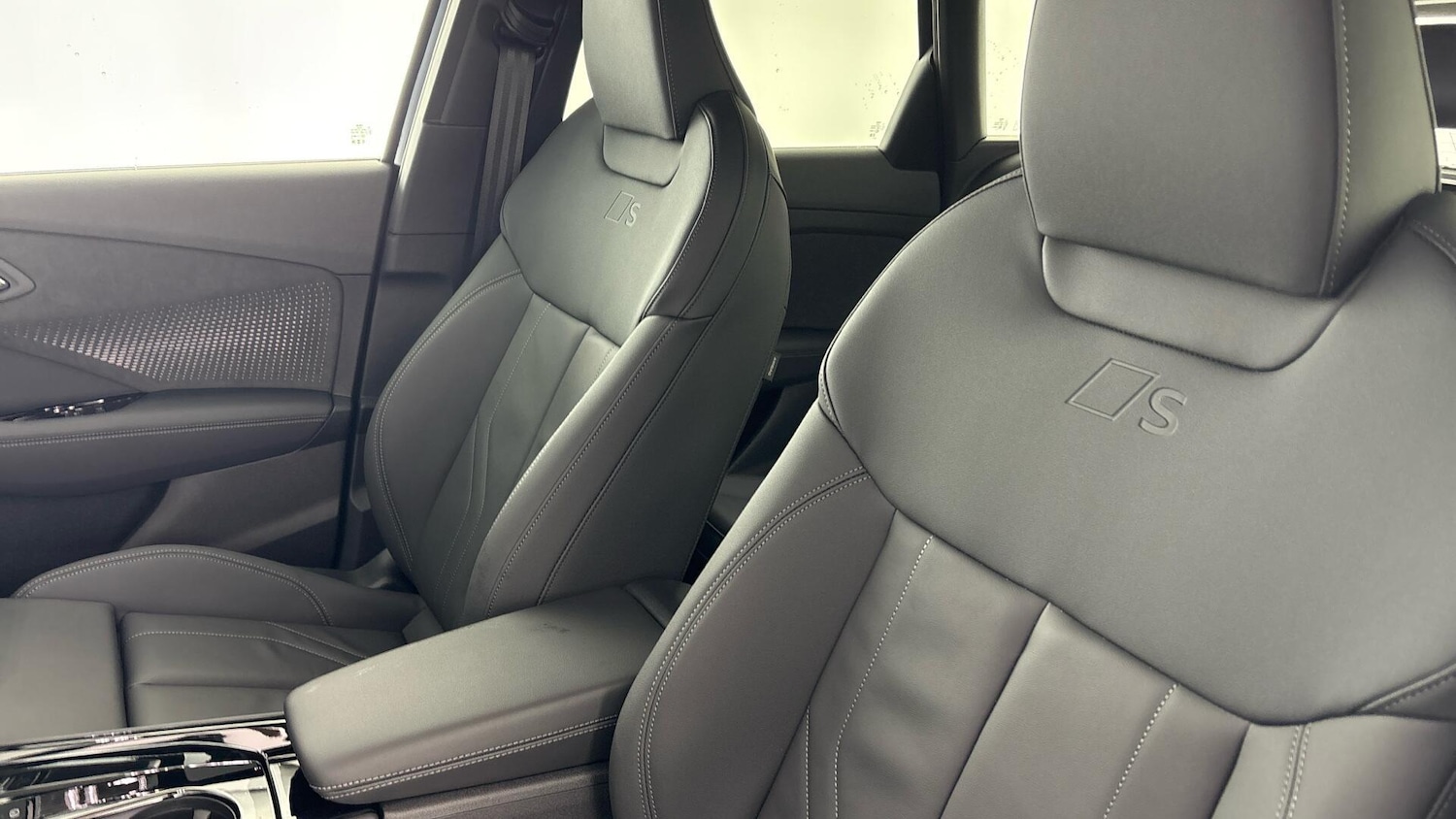 Used Audi Q3 for sale - 77845526: Photo 42