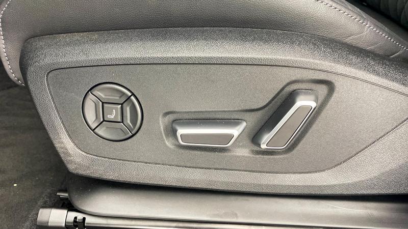 Used Audi Q6 e-tron 2025 for sale - 75766960: Photo 44
