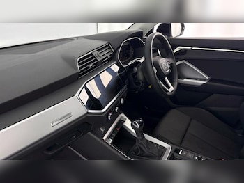 Used Audi Q3 2025 for sale - 76858786: Photo