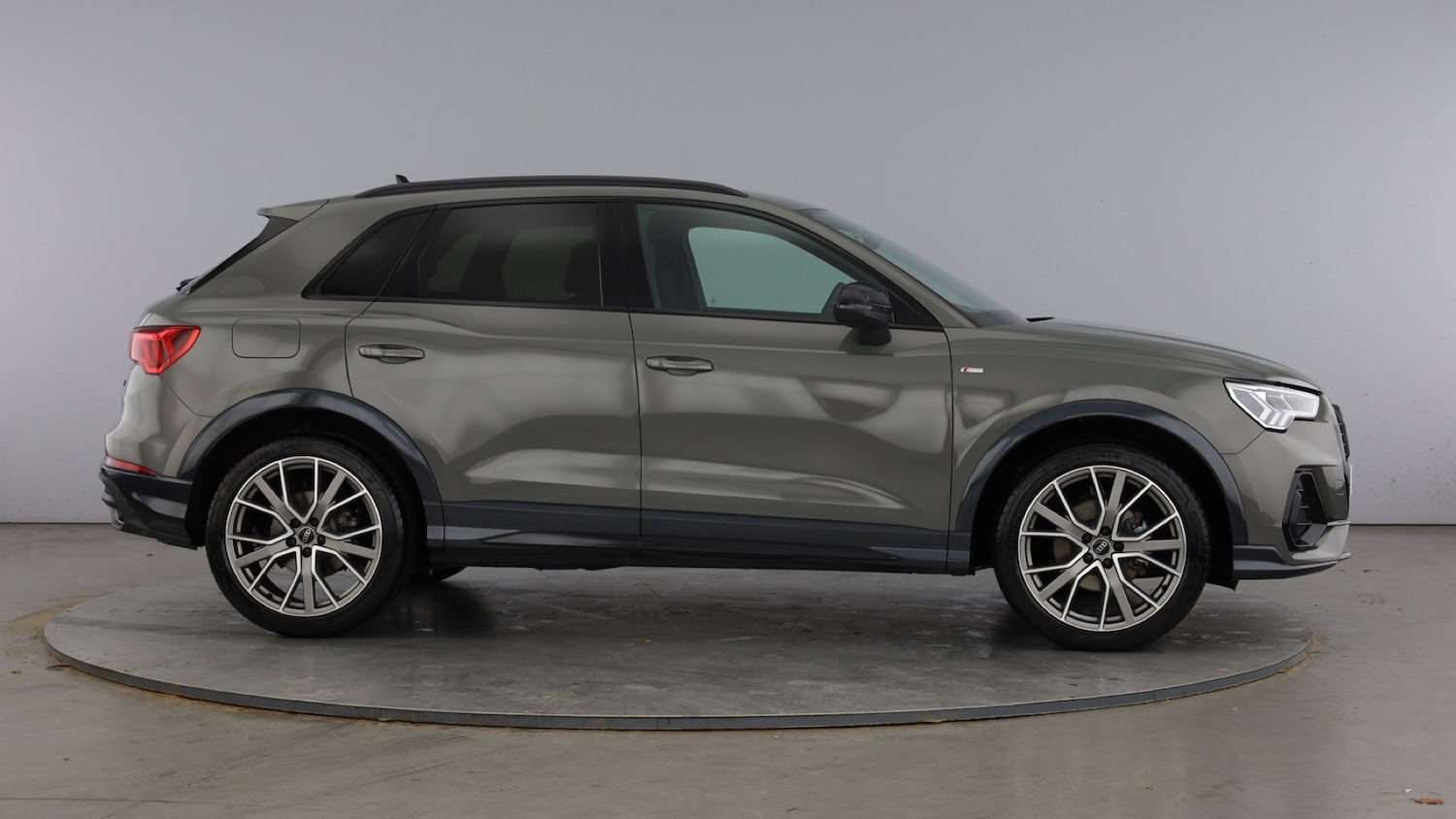 Used Audi Q3 2025 for sale - 77602354: Photo 4