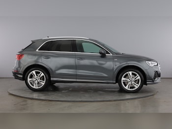 Used Audi Q3 2023 for sale - 77807389: Photo