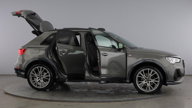 Used Audi Q3 2020 for sale - 76882804: Photo 10