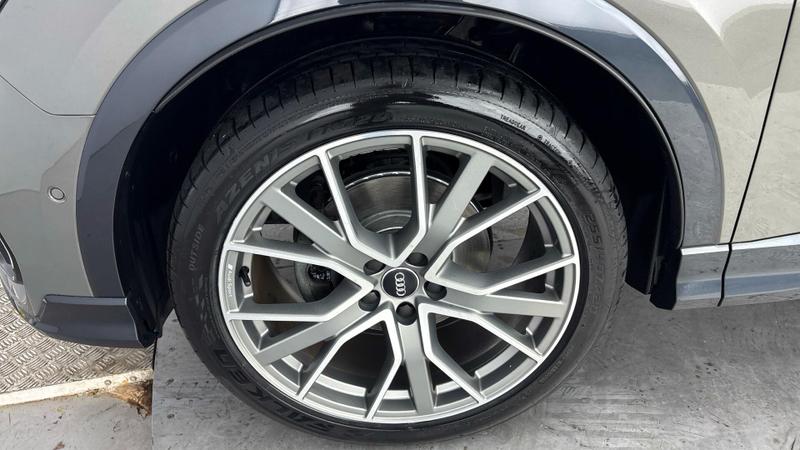 Used Audi Q3 2020 for sale - 76882804: Photo 40