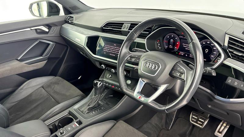 Used Audi Q3 2020 for sale - 76882804: Photo 6