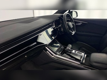 Used Audi Q7 2022 for sale - 76664806: Photo