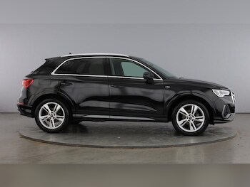 Used Audi Q3 2025 for sale - 77159216: Photo