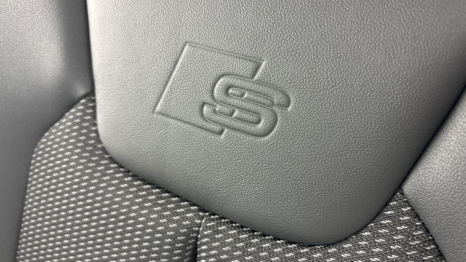 Used Audi A1 for sale - 77602388: Photo 34