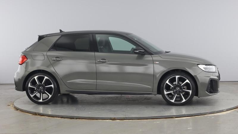 Used Audi A1 2023 for sale - 75946940: Photo 4