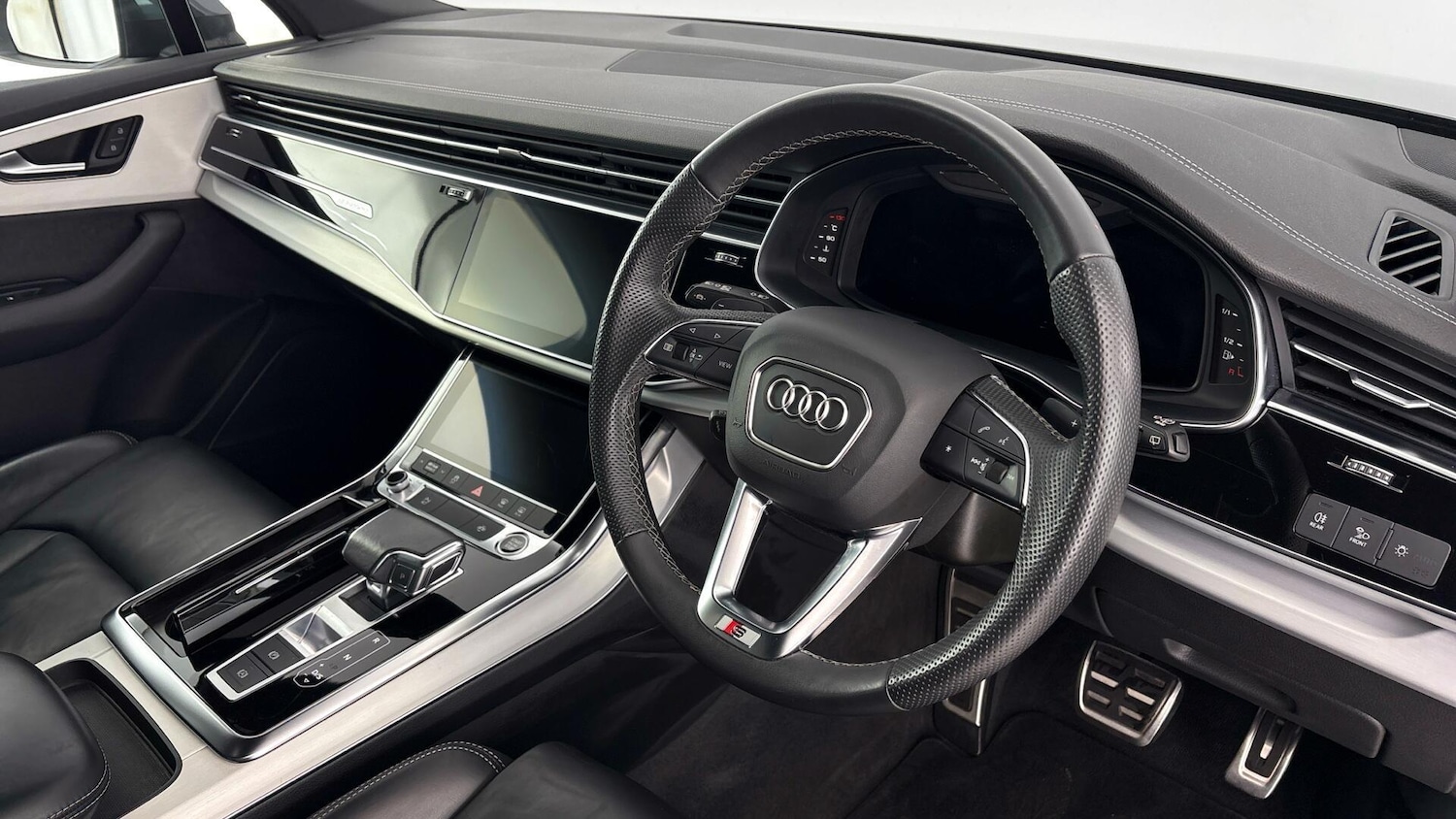 Used Audi Q7 2023 for sale - 77789705: Photo 6