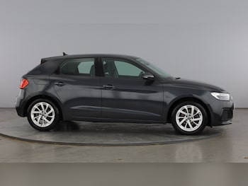 Used Audi A1 2020 for sale - 77640831: Photo