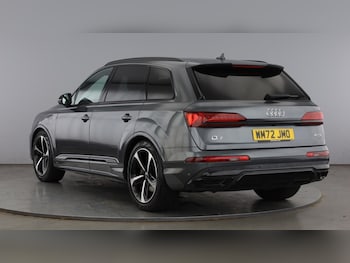 Used Audi Q7 2023 for sale - 78605186: Photo