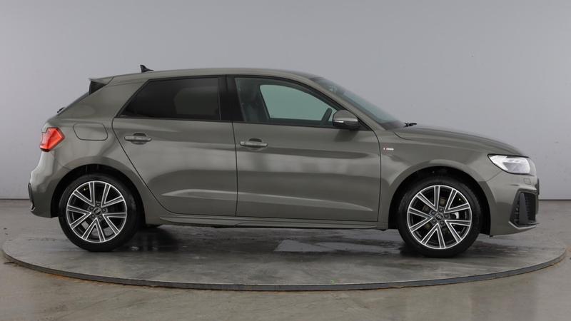 Used Audi A1 for sale - 77462442: Photo 4