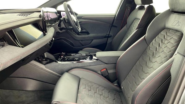 Used Audi S6 Avant 2025 for sale - 74905078: Photo 42