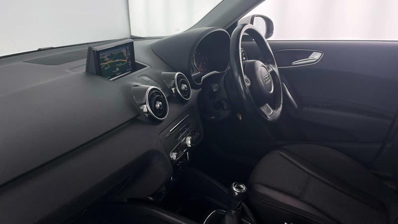 Used Audi A1 2018 for sale - 76104691: Photo 2