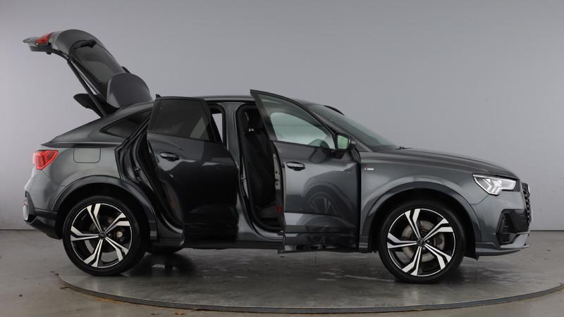 Used Audi Q3 2019 for sale - 77406934: Photo 10