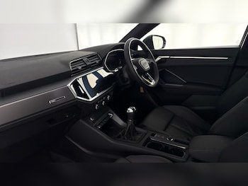 Used Audi Q3 2024 for sale - 77617038: Photo