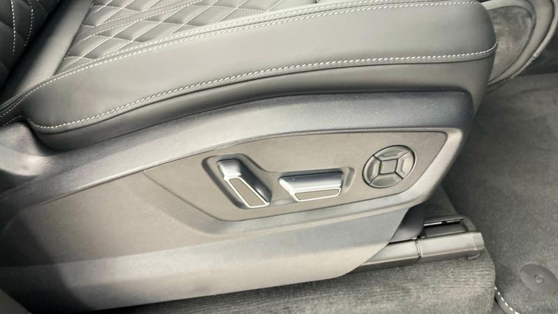 Used Audi SQ7 for sale - 76718923: Photo 19