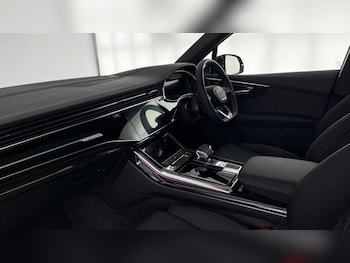 Used Audi Q7 2025 for sale - 76449295: Photo