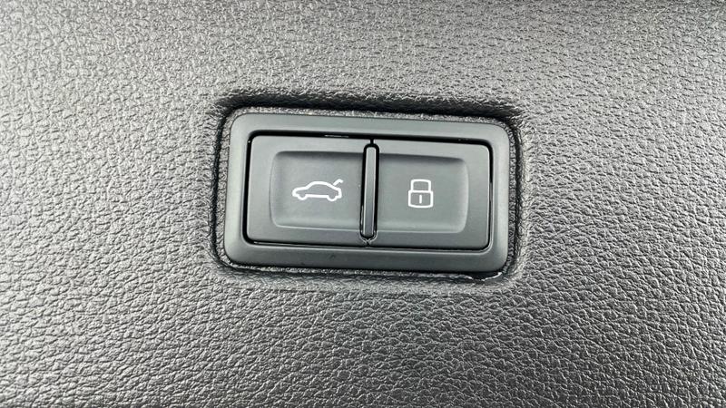 Used Audi Q7 2022 for sale - 76302818: Photo 39