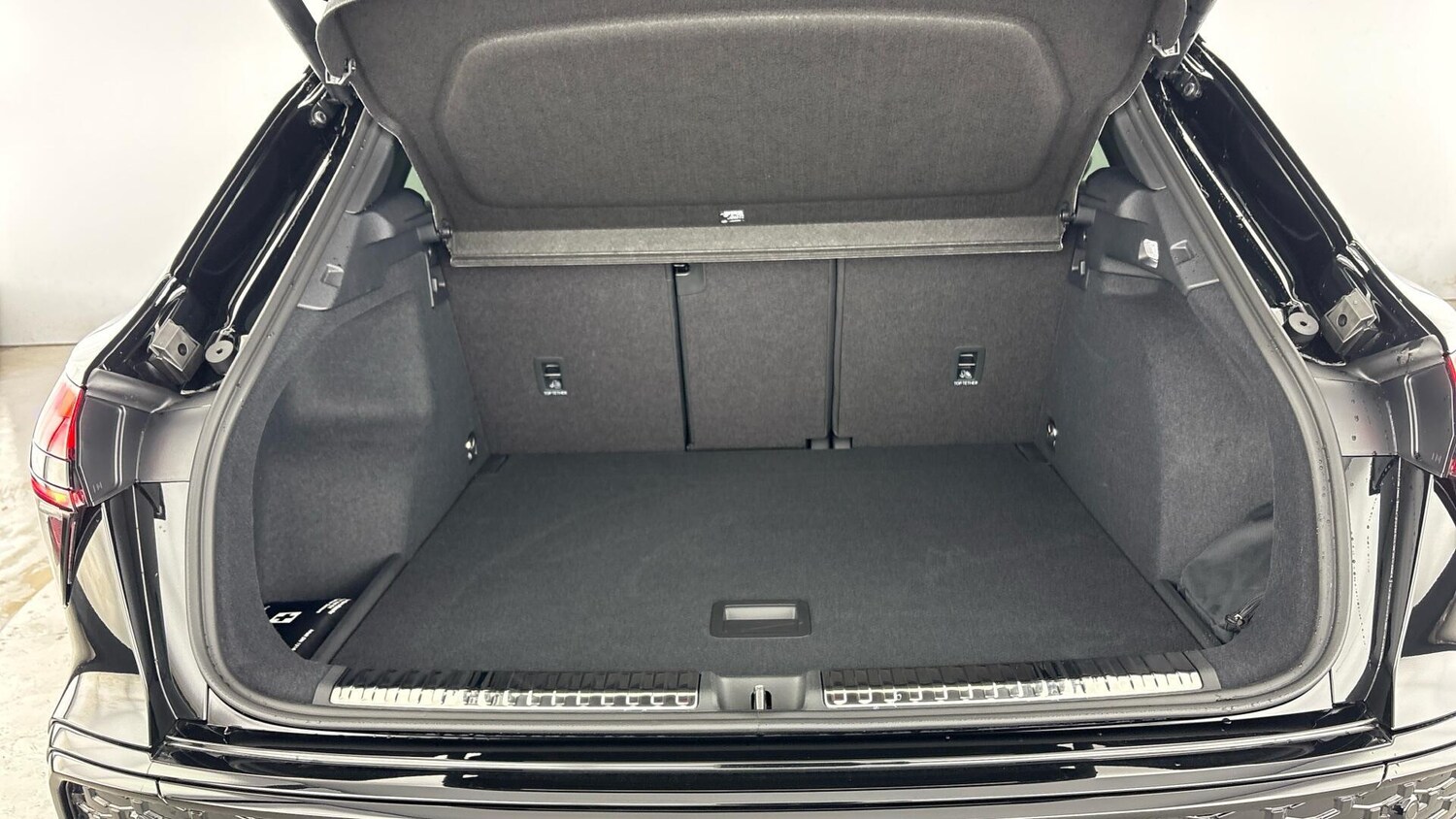 Used Audi Q3 for sale - 77639419: Photo 34