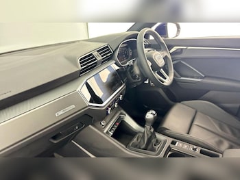 Used Audi Q3 2024 for sale - 77310580: Photo