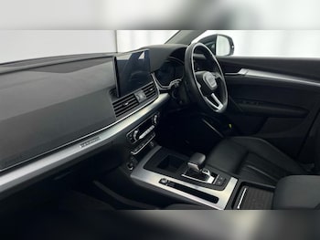 Used Audi Q5 2021 for sale - 76557420: Photo