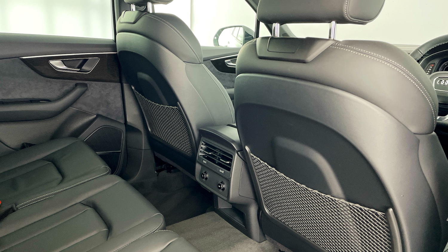 Used Audi Q7 2025 for sale - 78202246: Photo 32