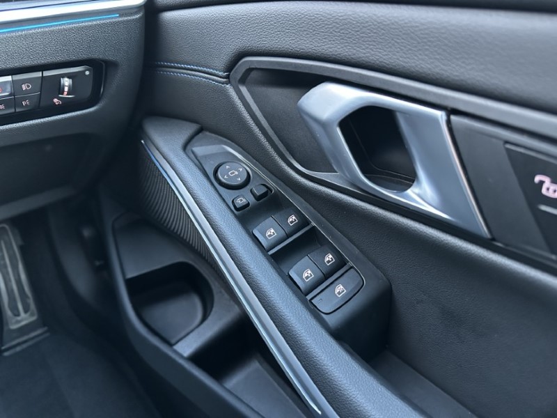 Used BMW 3 Series 2024 for sale - 77127670: Photo 31